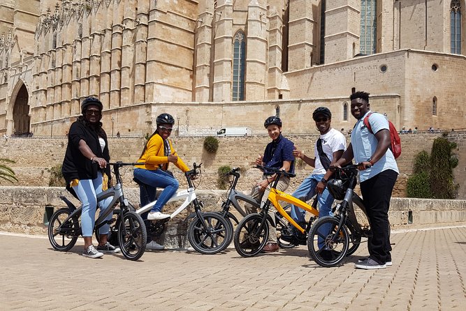 3 Hours E-Bike Tour in Palma - The guide experience: pacing, explanations, and names you might get