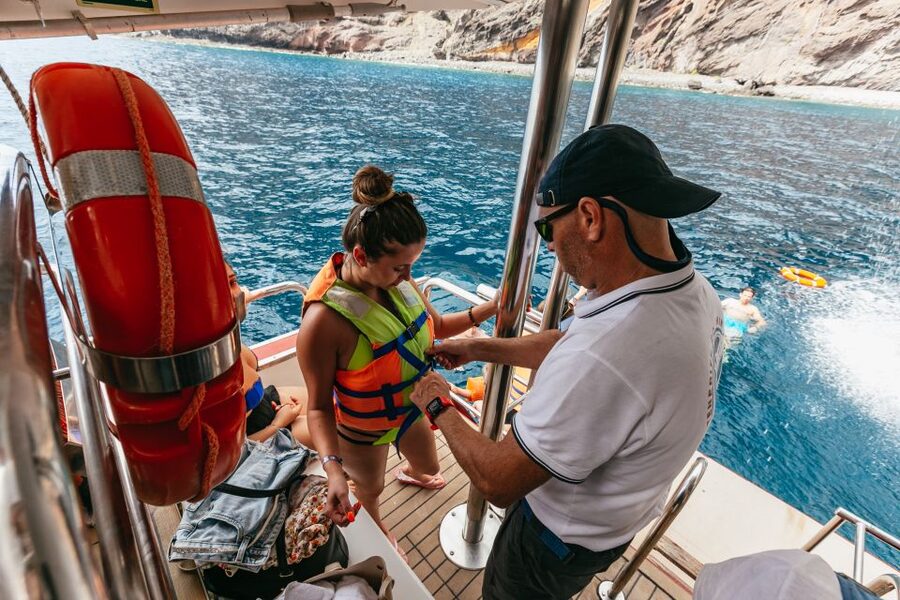 Adeje: Whale and Dolphin Watching Cruise with Lunch and Swim - Whale and dolphin watching around the protected waters