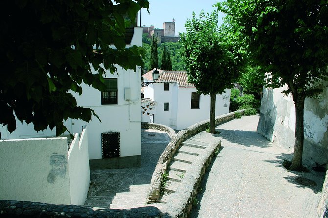 Albayzín y Sacromonte, Unesco Heritage Neighborhoods - Sacromonte: cave streets, caló roots, and the flamenco connection