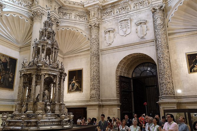 Alcazar and Cathedral of Seville Tour with Skip the Line Tickets - Royal Alcazar de Sevilla: Moorish and Christian palaces plus gardens time