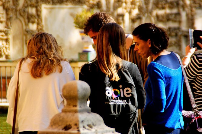 Alcazar of Seville Exclusive Group, max. 9 travelers - Jardines de los Reales Alcazares: where the peacocks and shade do the work