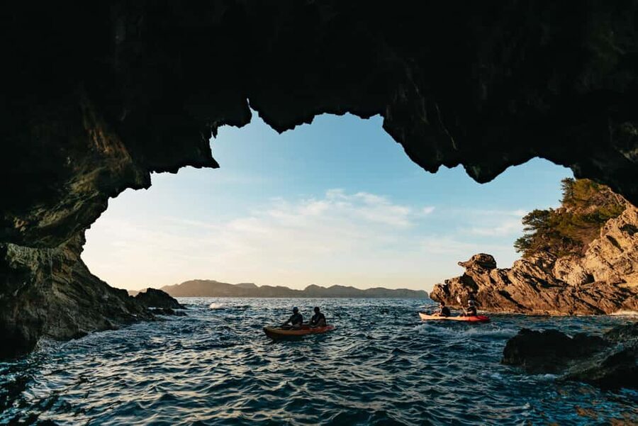 Alcudia: Kayak Tour with Snorkel & Sea Cave Swim - Sea Cave Swimming, Cliff Jumps, and How the Team Keeps It Comfortable