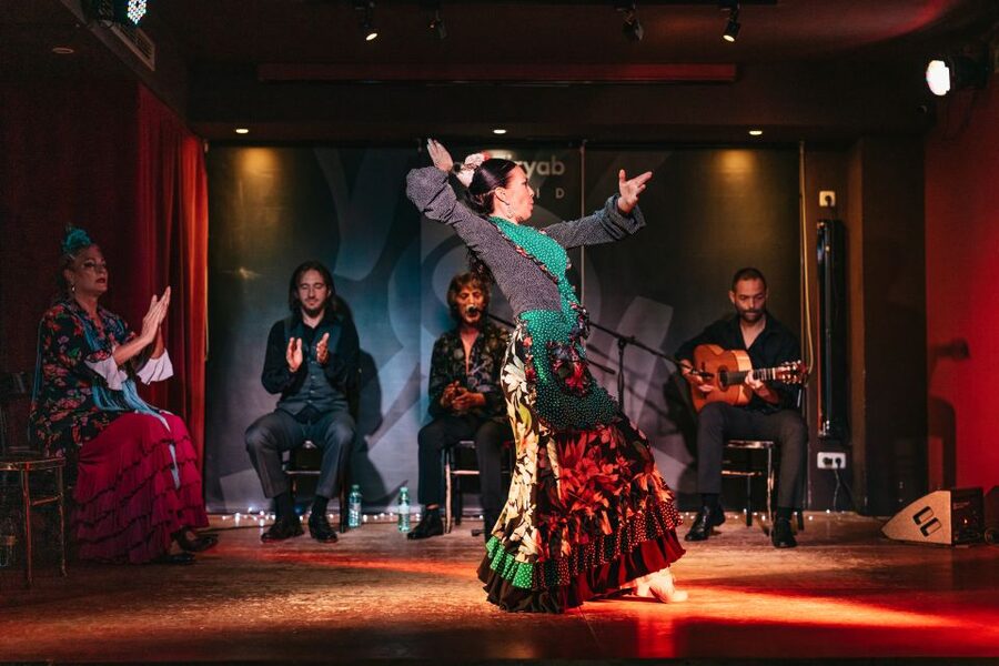 "Algarabía": Flamenco Show at Café Ziryab. Madrid - Language and Musical Storytelling