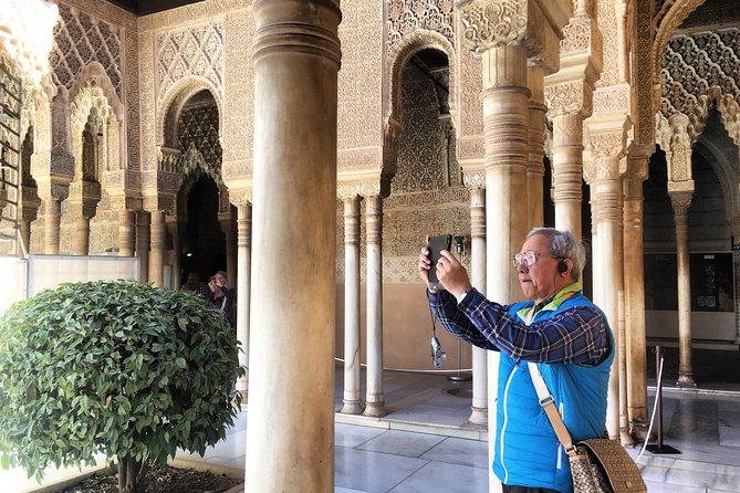 Alhambra and Nasrid Palaces Ticket with Audioguide - Getting the Most Out of the Audio Guide App