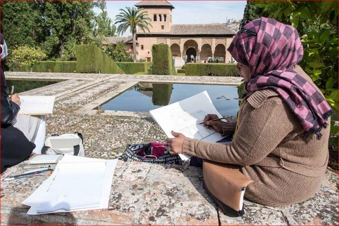 Alhambra Guided Tour & Albaicin Tour from Seville - Quick hits before you go