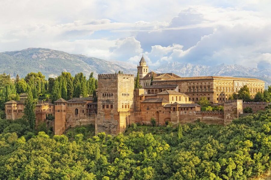 Alhambra Guided Tour with Fast-Track Entry - Fast-Track Entry and a 10-Person Group: What That Buys You