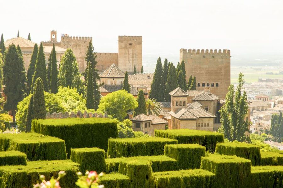 Alhambra Guided Tour with Fast-Track Entry - Nasrid Palaces: Where You See Power in Details