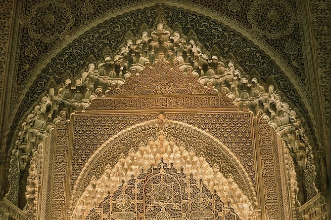 Alhambra Skip-the-line Private Tour including Nasrid Palaces - Alcazaba: The military fortress side of the Alhambra