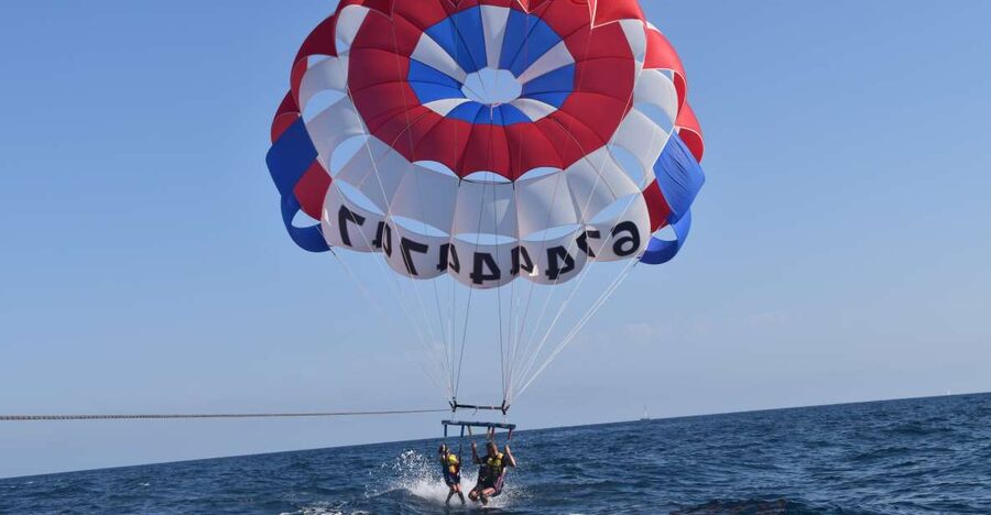 Alicante: Boat Trip and Parasailing Experience with Drink - The 15 minutes that feel like the whole trip