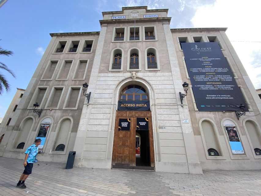 Alicante: Bullring and Bullfighting Museum Entry Ticket - Audio guide in 6 languages: the practical benefit