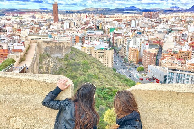Alicante Historic Small Group Tour with Tapas Tasting - The tapas bar finale: what you actually get