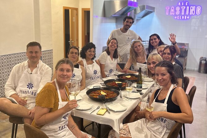 Alicante Paella Cooking Class, Tapas, Drinks and Marketplace - Mercat Central dAlacant, the smart place to start your paella