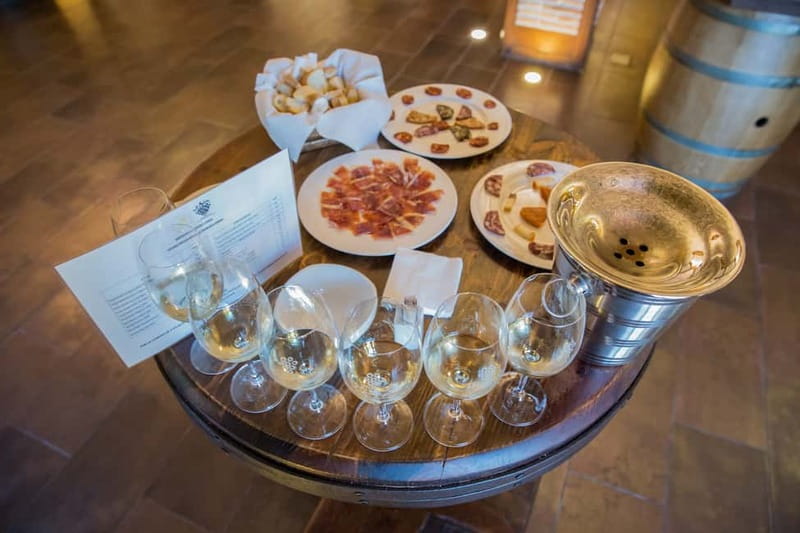 Alicante: Small-Group Countryside Wine Tour with 4 Tastings - Photo Stop and Winery Shop: Souvenirs Without the Hard Sell