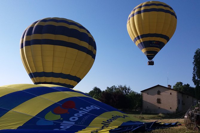 Balloon Ride over Catalonia with optional Pick-up from Barcelona - Restaurant Zèfir stop: coffee, juice, and the toilet moment