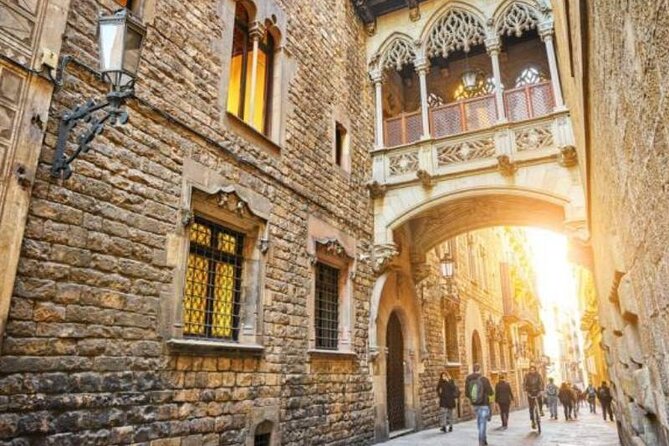 Barcelona 1.5h Private Old Town, Gothic & Ramblas Walking Tour - Catedral de Barcelona: The Medieval Heart Without the Ticket