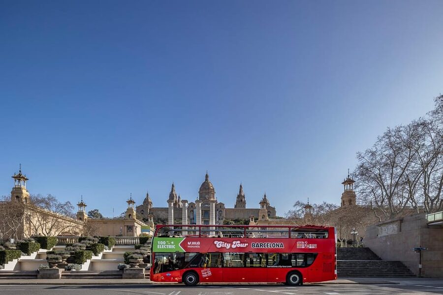 Barcelona: 24 or 48-Hour Hop-On Hop-Off Bus Tour - Onboard Comfort, Audio in 16 Languages, and the Tech That Can Make or Break It
