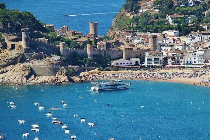Barcelona Airport, Cuise Port or City Hotels Private Transfer - Airport pickup in Barcelona: where you meet your driver