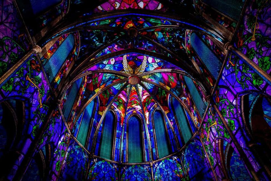 Barcelona Basilica: Immersive Light and Sound Show - LUMINISCENCE - LUMINISCENCE at a Glance, with the details that matter