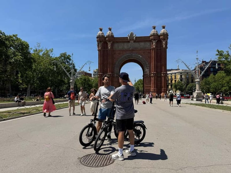 Barcelona: Bike or eBike Tour, Top Sights & Local Insights - Gothic Quarter and Barcelona Cathedral: the old streets feel real