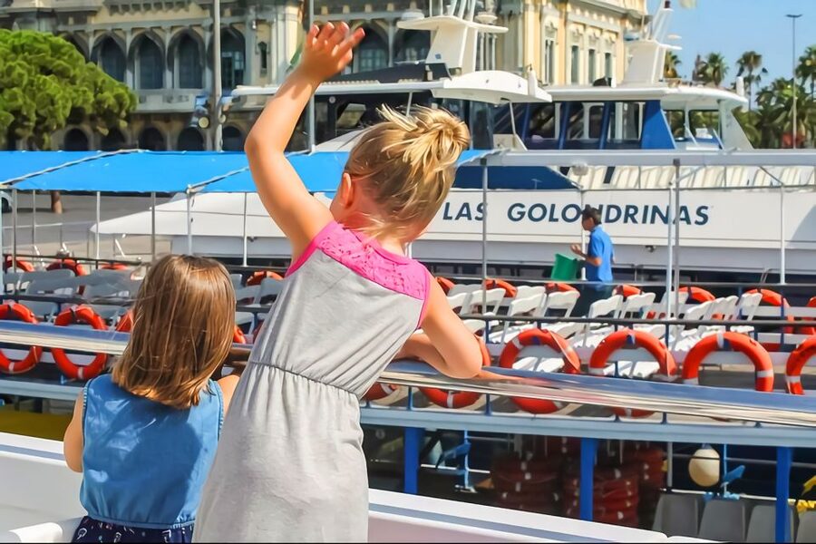 Barcelona: Boat Tour in Las Golondrinas - From Portal de la Pau to Barcelona’s coastline views