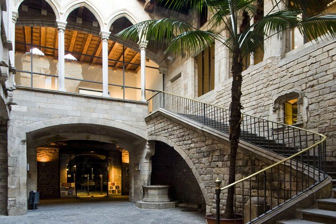 Barcelona Card: Museums + Transport for 72h, 96h or 120h - Getting around with unlimited metro and buses, plus airport travel