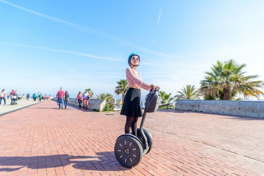 Barcelona: City and Seafront Guided Segway Tour - Somorrostro beach and Arc de Triomf: shifting from coast to city landmarks