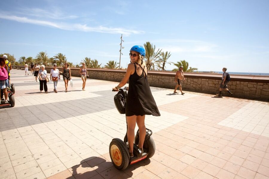 Barcelona: City Highlights Guided Segway Tour - Arc de Triomf to Parc de la Ciutadella: architecture plus breathing room