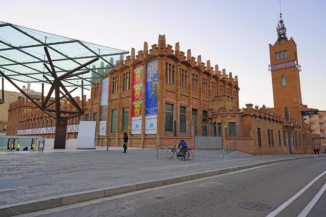 Barcelona City Tour Hop-On Hop-Off with Optional Boat - Key things to know before you ride