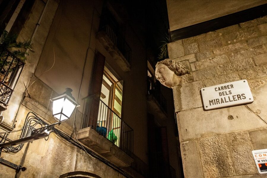 Barcelona: Dark History Night Walking Tour - Value check: is $24 worth it?