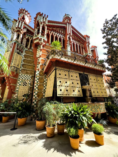 Barcelona: Discover Gaudí, Sagrada Familia, and Park Güell - The Transfers: Less Stress Between Big Stops