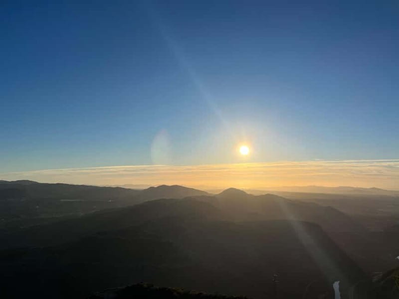 Barcelona: Early Morning Montserrat Trip with Abbey and Hike - Viewpoints and Roca Foradada: A Quick Hit of Drama
