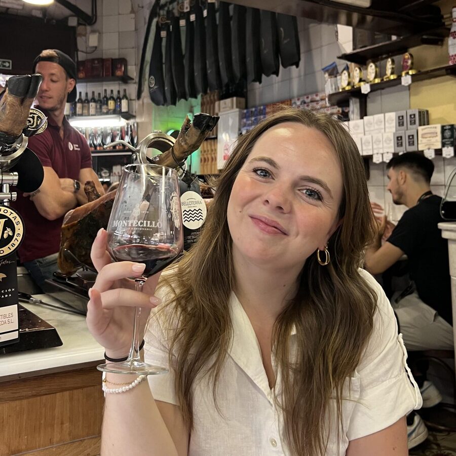 Barcelona: El Born and Gothic Quarter Wine & Tapas Bar Tour - Key things I’d zero in on before you book