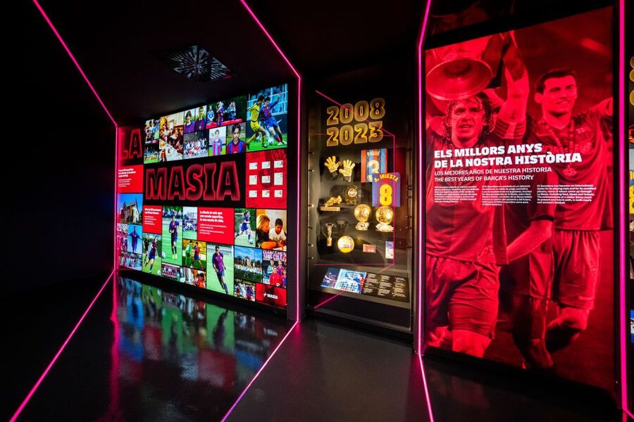 Barcelona: FC Barcelona Museum "Barça Immersive Tour" Ticket - Robokeeper Challenge and Virtual Reality, When the Extras Make Sense