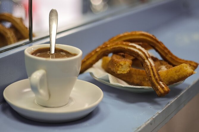 Barcelona Food Tour: Tapas, Paella, Sangria & 8+ Local Tastings - La Barceloneta by the Sea: Where the Meal Turns Into a Real Finish