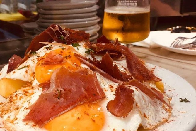 Barcelona Gothic Quarter VIP Tapas & Wine Tour - Final Tasting on Carrer de Salomó ben Adret: Catalan Dessert and Cava in the Jewish Quarter