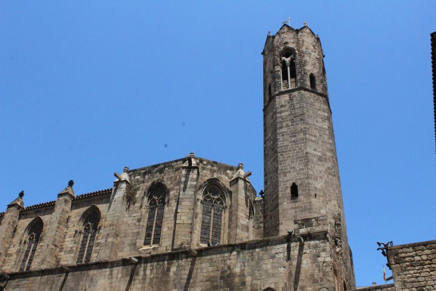 Barcelona: Gothic Quarter Walking Tour - The German Guide Factor: Clear, Active, and Adjusted to You