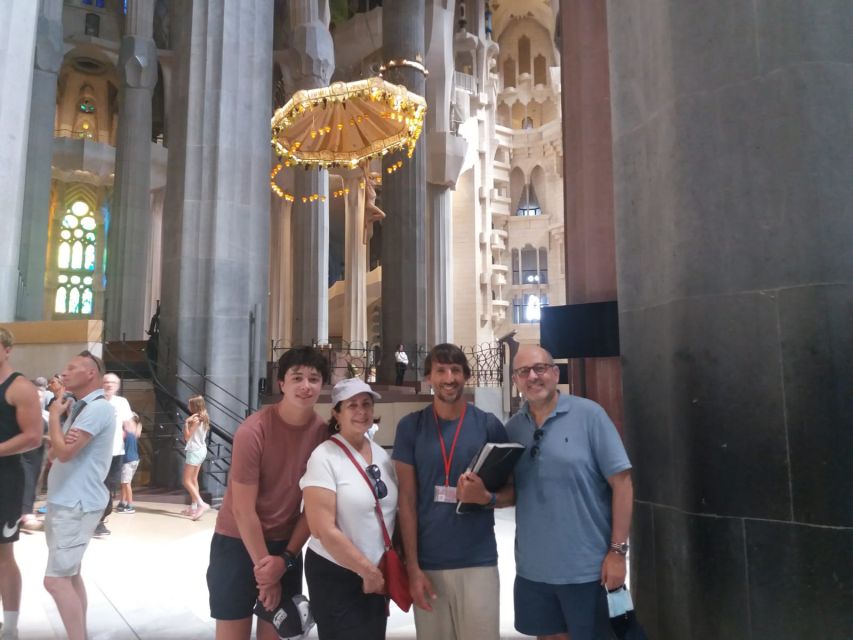 Barcelona: Guided Tour of Sagrada Familia - Sagrada Familia With a Guide, Not Just a Ticket