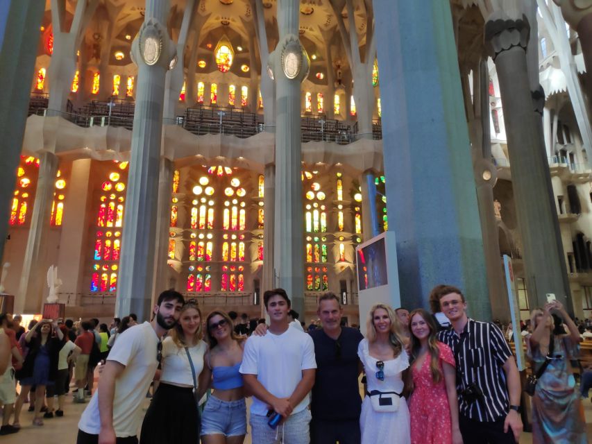 Barcelona: Guided Tour of Sagrada Familia - The Exterior First: Learning What to Look For