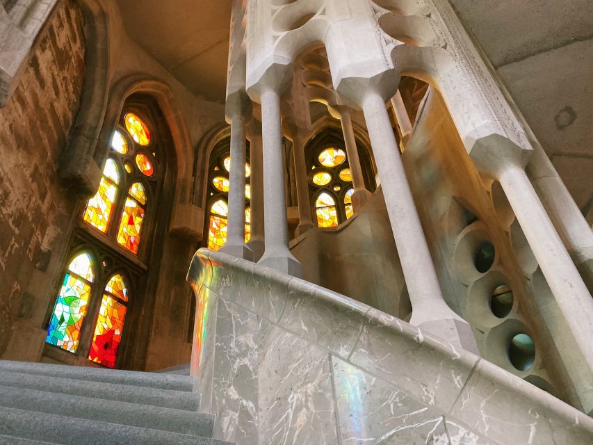 Barcelona: Guided Tour of Sagrada Familia - Guides, Pacing, and Group Size: Why It Matters at Sagrada Família