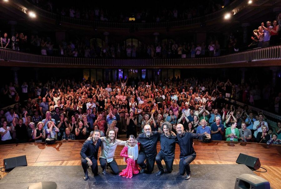Barcelona: Guitar Trio & Dance @ Palau de la Música - Palau de la Música Catalana turns the show into a real event