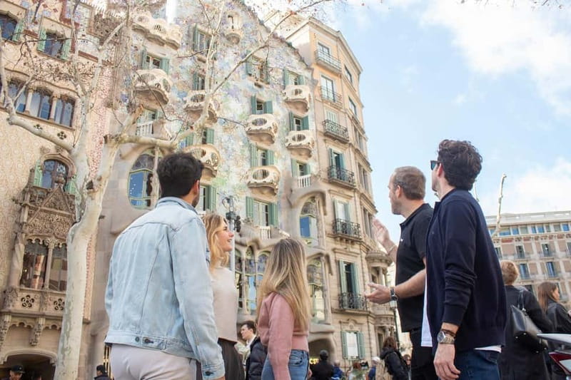 Barcelona: Helicopter, Boat Ride & Old Town Private Tour - Price and value at about $500 per person for land, sea, and air