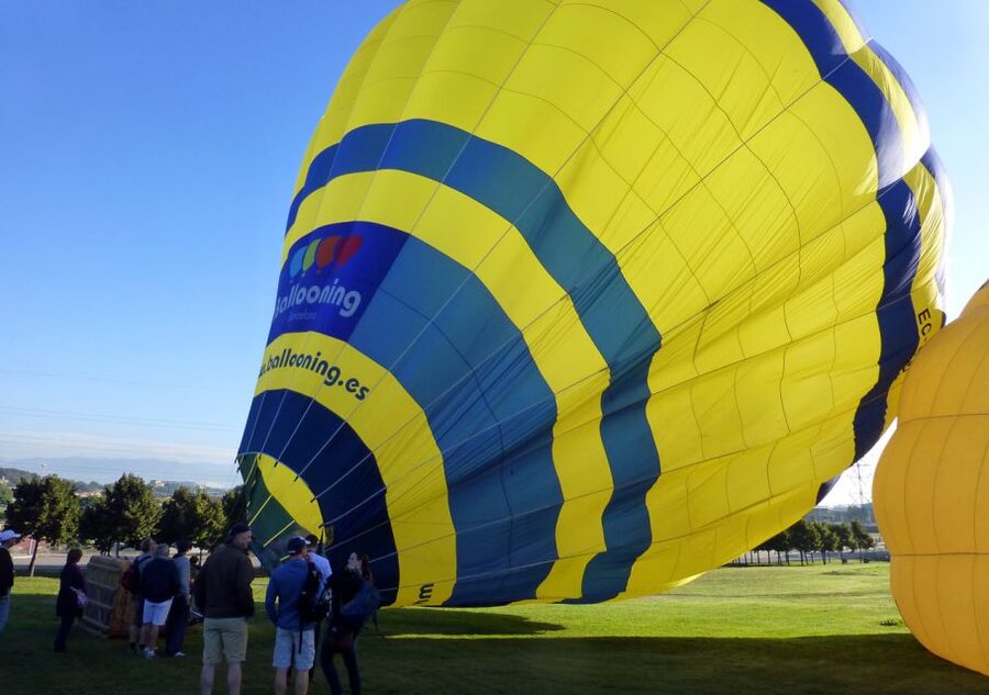 Barcelona: Hot Air Balloon Ride with Optional Transportation - Montseny Natural Park, champagne tasting, and the big skyline moments