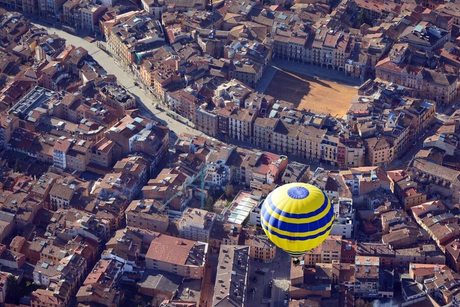 Barcelona: Hot Air Balloon Ride with Optional Transportation - The standing-only basket rule, footwear limits, and who should plan around them