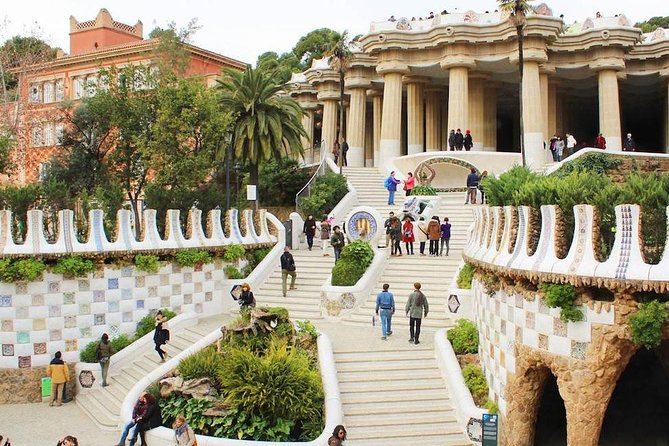 Barcelona in 1 Day: Sagrada Familia, Park Guell,Old Town & Pickup - Las Ramblas to the Waterfront, Then Into Medieval Streets
