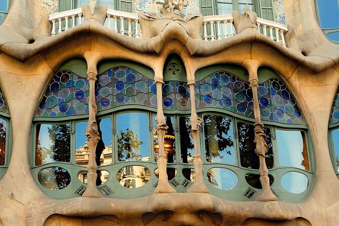 Barcelona in 1 Day: Sagrada Familia, Park Guell,Old Town & Pickup - Park Güell: The Hilltop Finale for Gaudí Fans