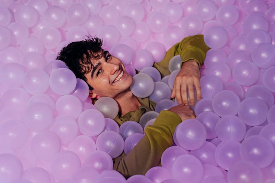Barcelona: Interactive Art Installation by IKONO - After the balls: what the other themed rooms are like