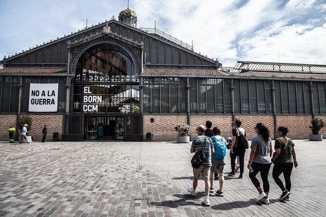 Barcelona Markets Tour - Stop 1: Mercat de la Boqueria, Samples and Market Smarts