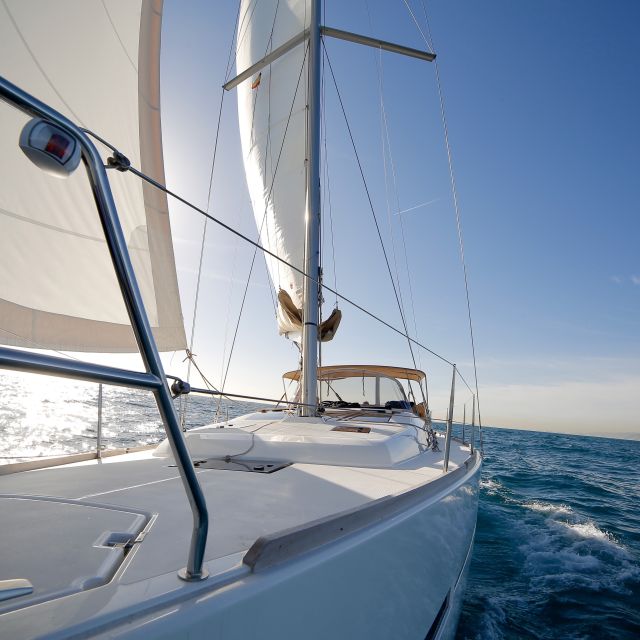 Barcelona: Midday or Sunset Sailing with Open Bar and Snacks - The swim stop: the best refresh, but not guaranteed