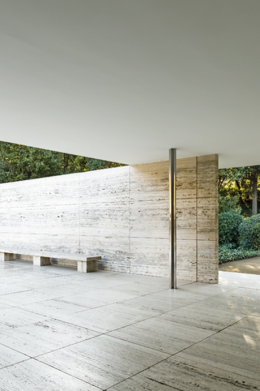 Barcelona: Mies van der Rohe Pavilion Ticket and Audio Guide - Using the audio guide like a smart shortcut