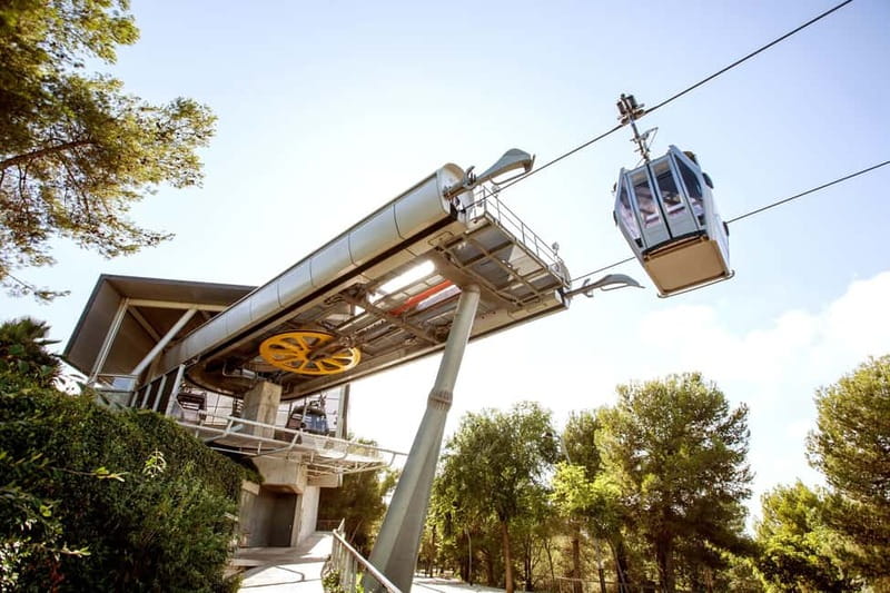 Barcelona: Montjuïc Cable Car Roundtrip Ticket - What to Pair It With at the Bottom (Food and a Nice View Bonus)
